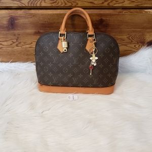 🍀🎀NO OFFER 🎀🍀Louis Vuitton Alma Pm
